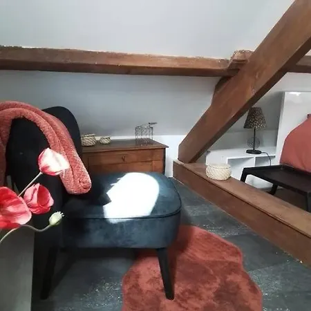 Charmante Petite Maison * Vieux (Calvados)